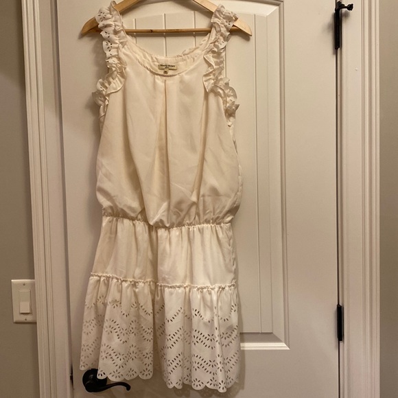 Women’s Flowers by Charms Paris Boutique Dress- Cream- size M/L - Picture 1 of 3